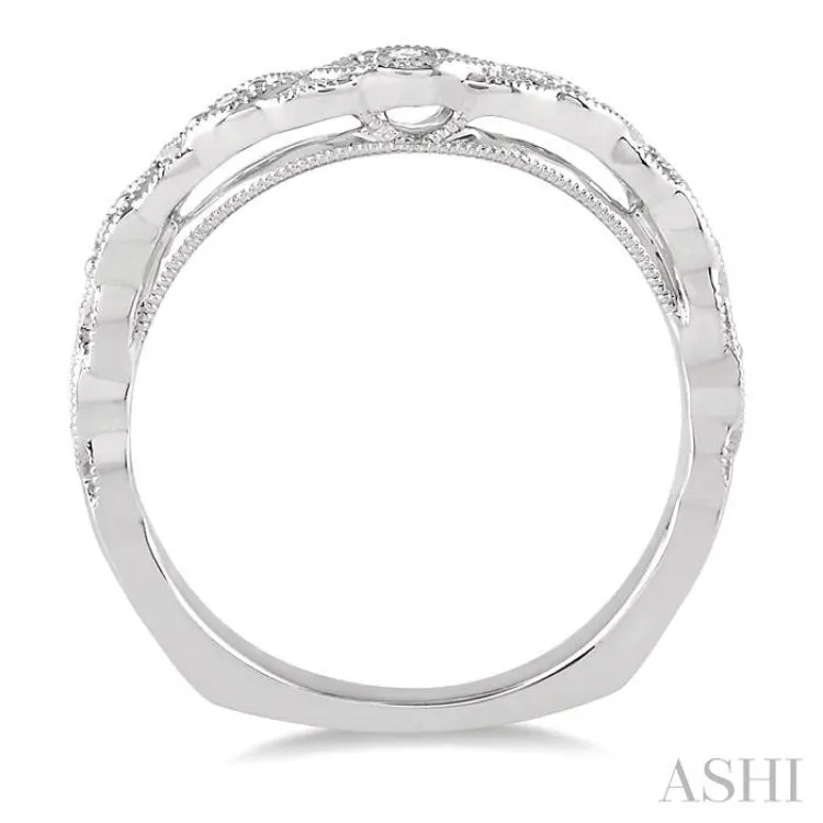 1/6 Ctw Milgrain Leaf Motif Round Cut Diamond Wedding Band in 14K White Gold