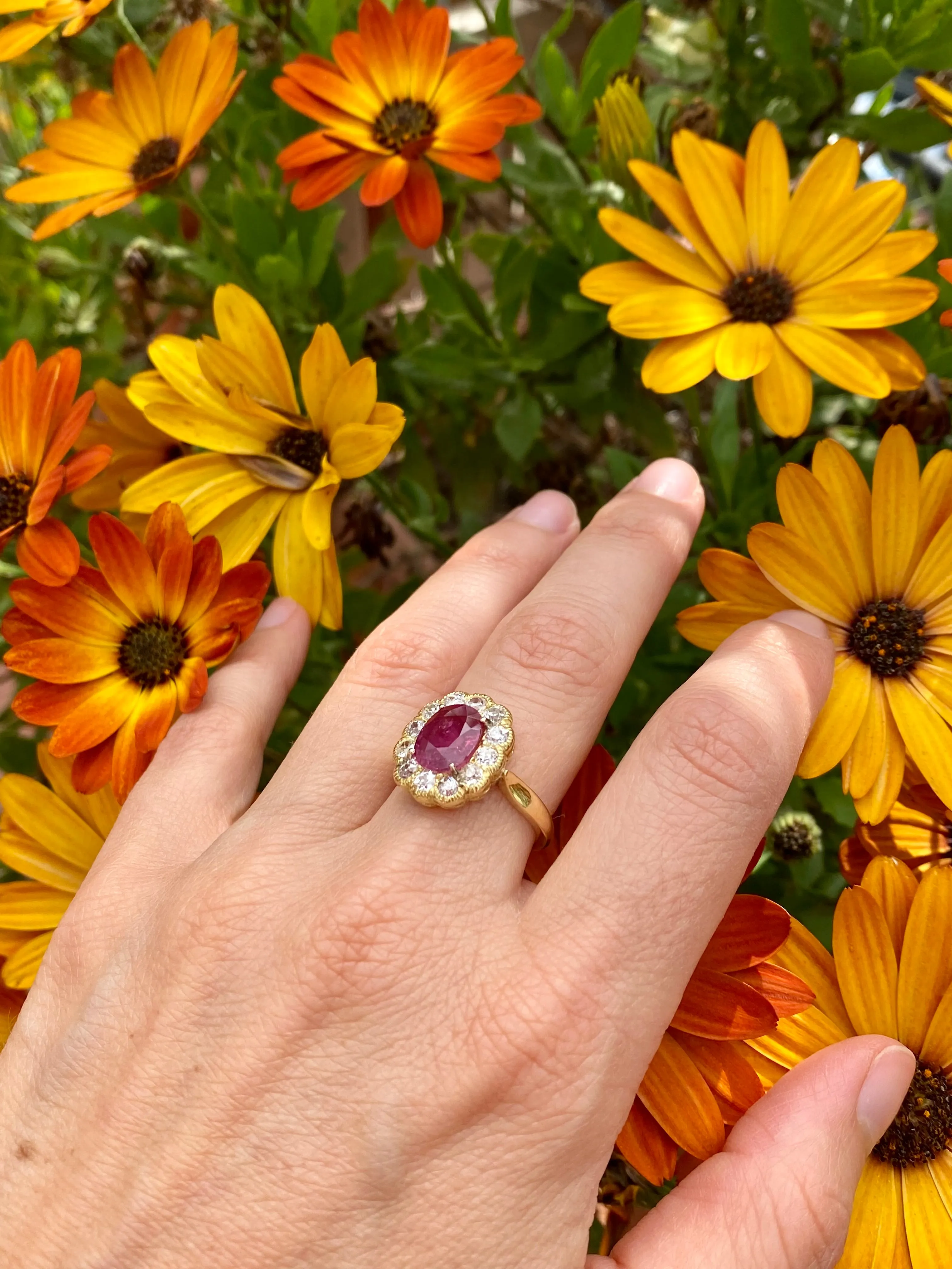 1800 Ruby Diamond Gold Cluster Ring