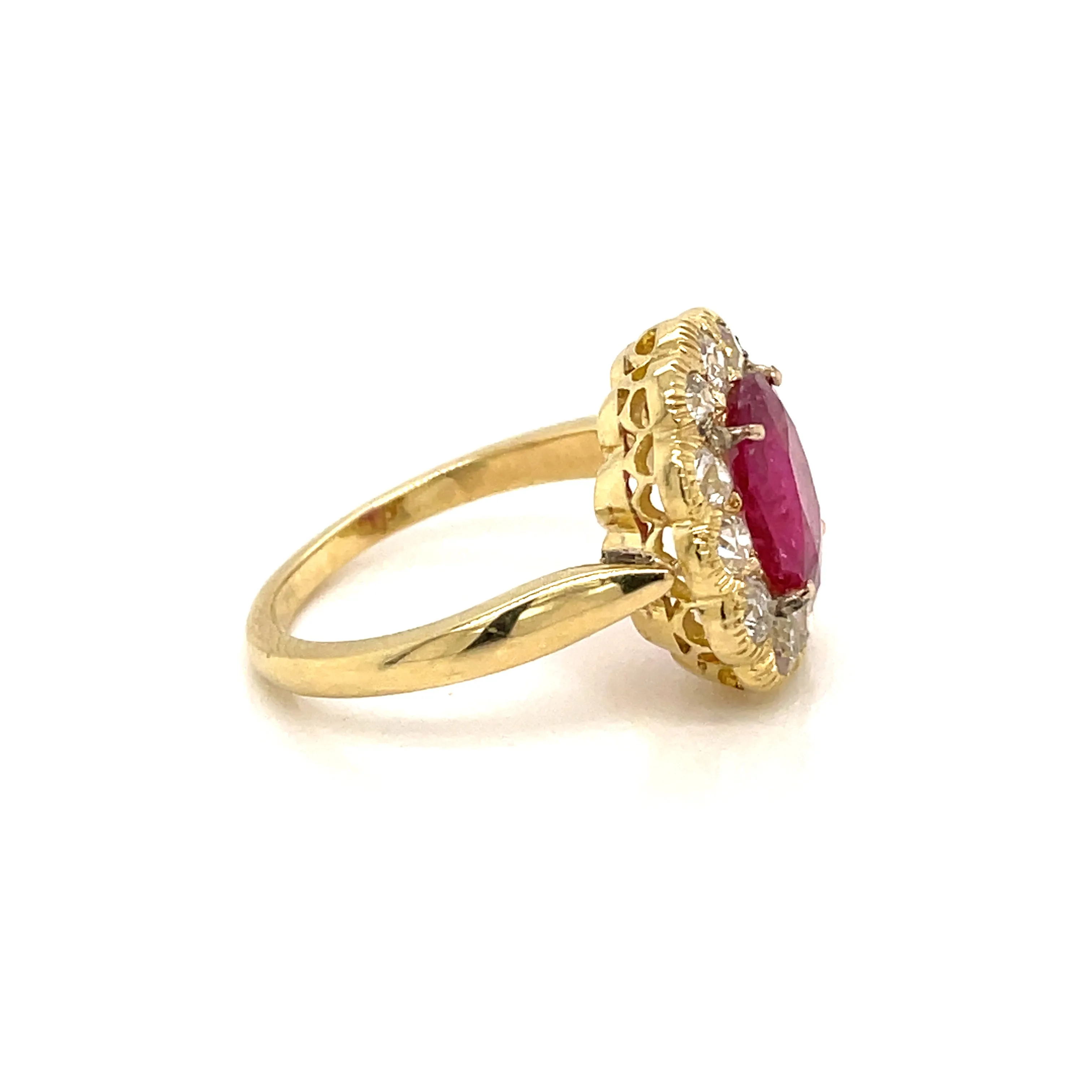 1800 Ruby Diamond Gold Cluster Ring