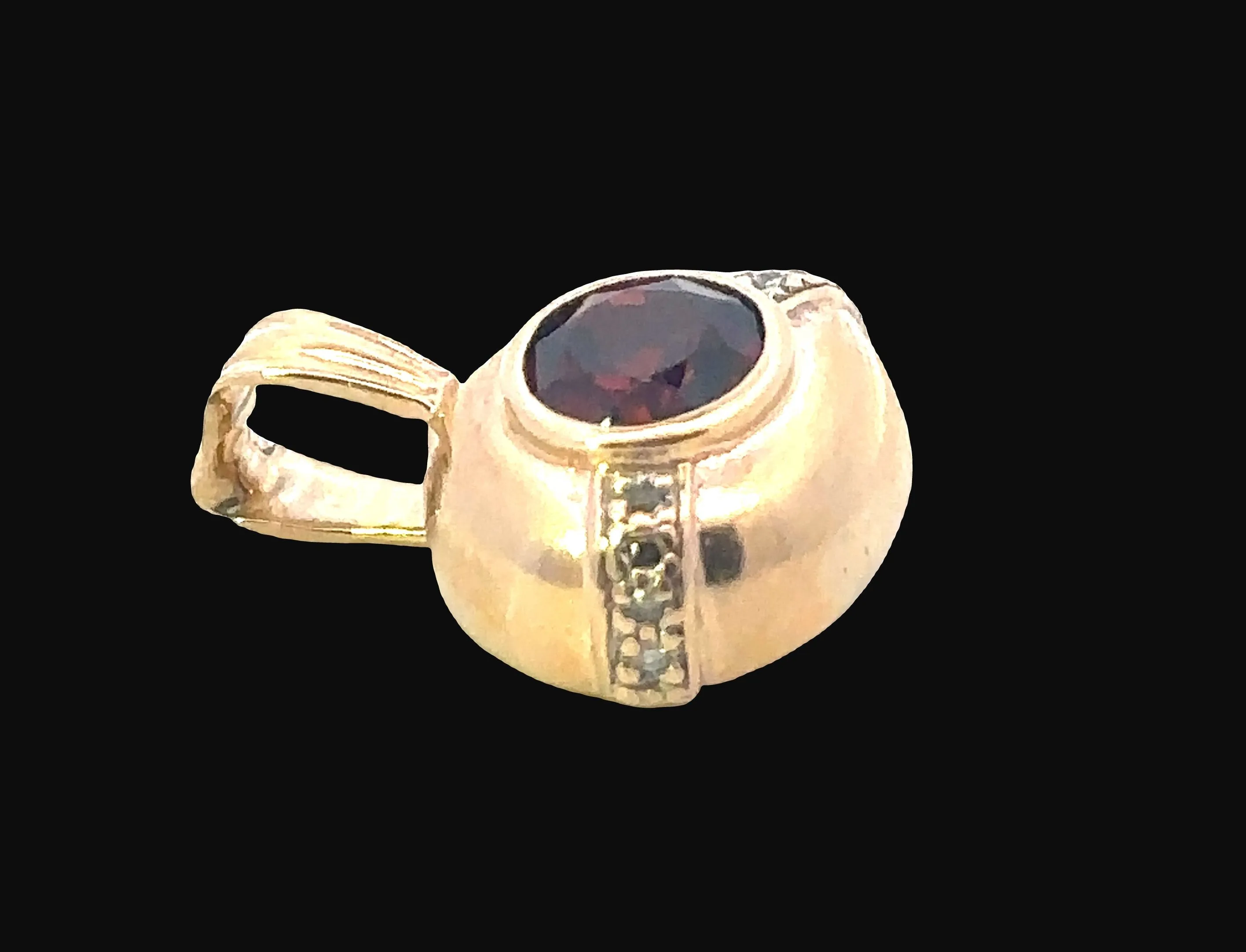 9ct Yellow Gold 9 stone Garnet & Diamond Pendant