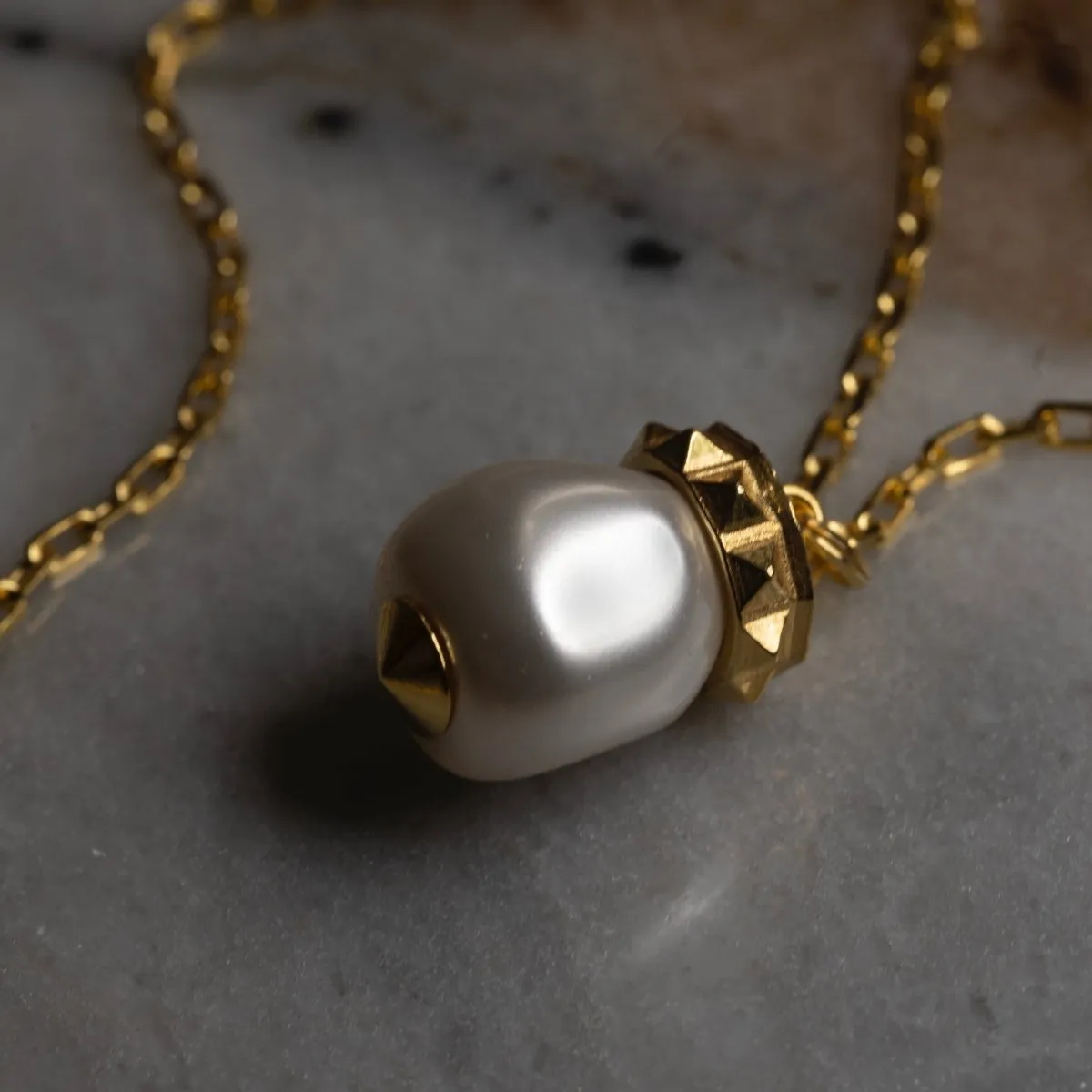 Baroque Pearl pendant