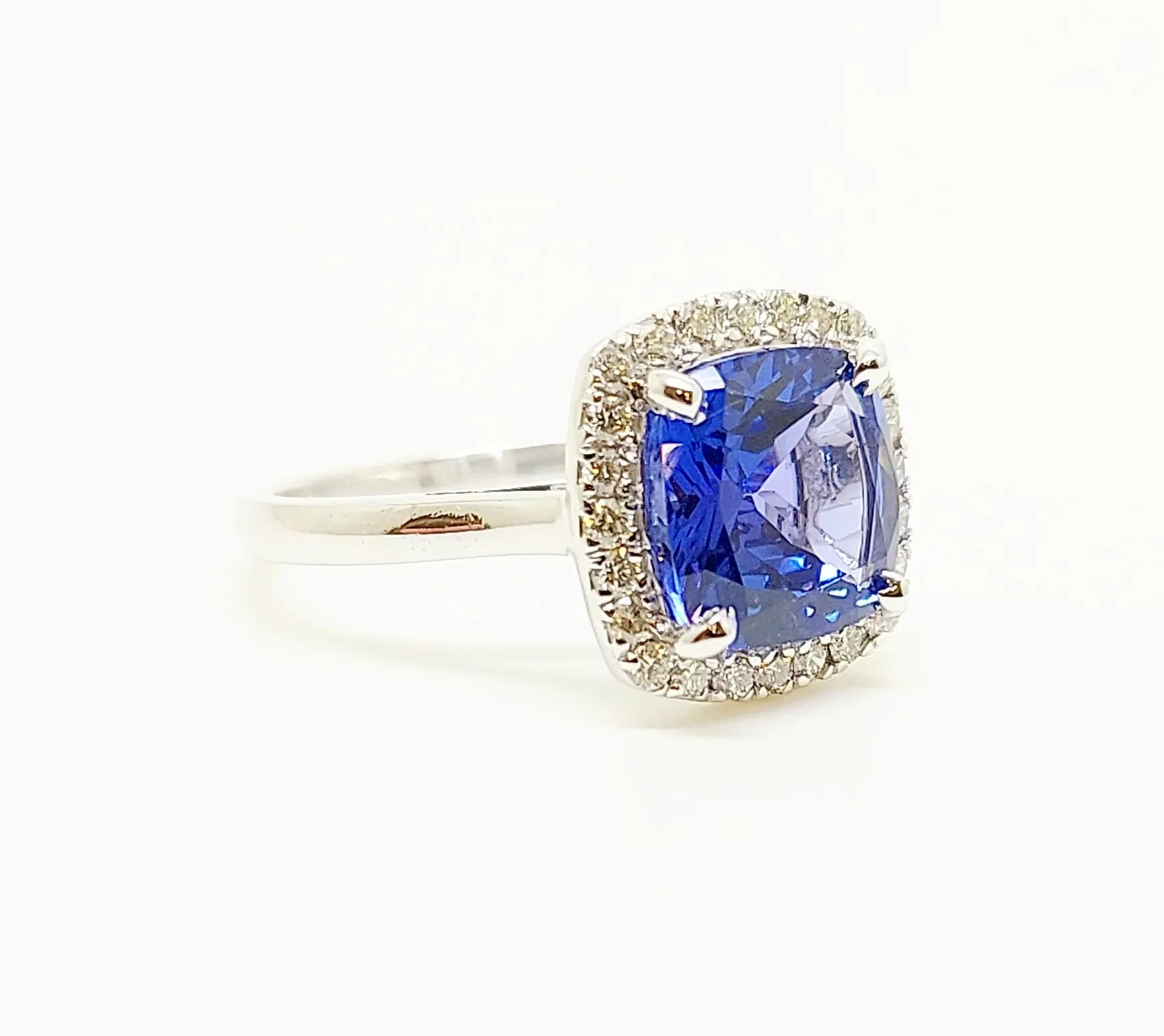 Cushion-Cut Tanzanite Diamond Halo Cocktail Ring In 14k White Gold