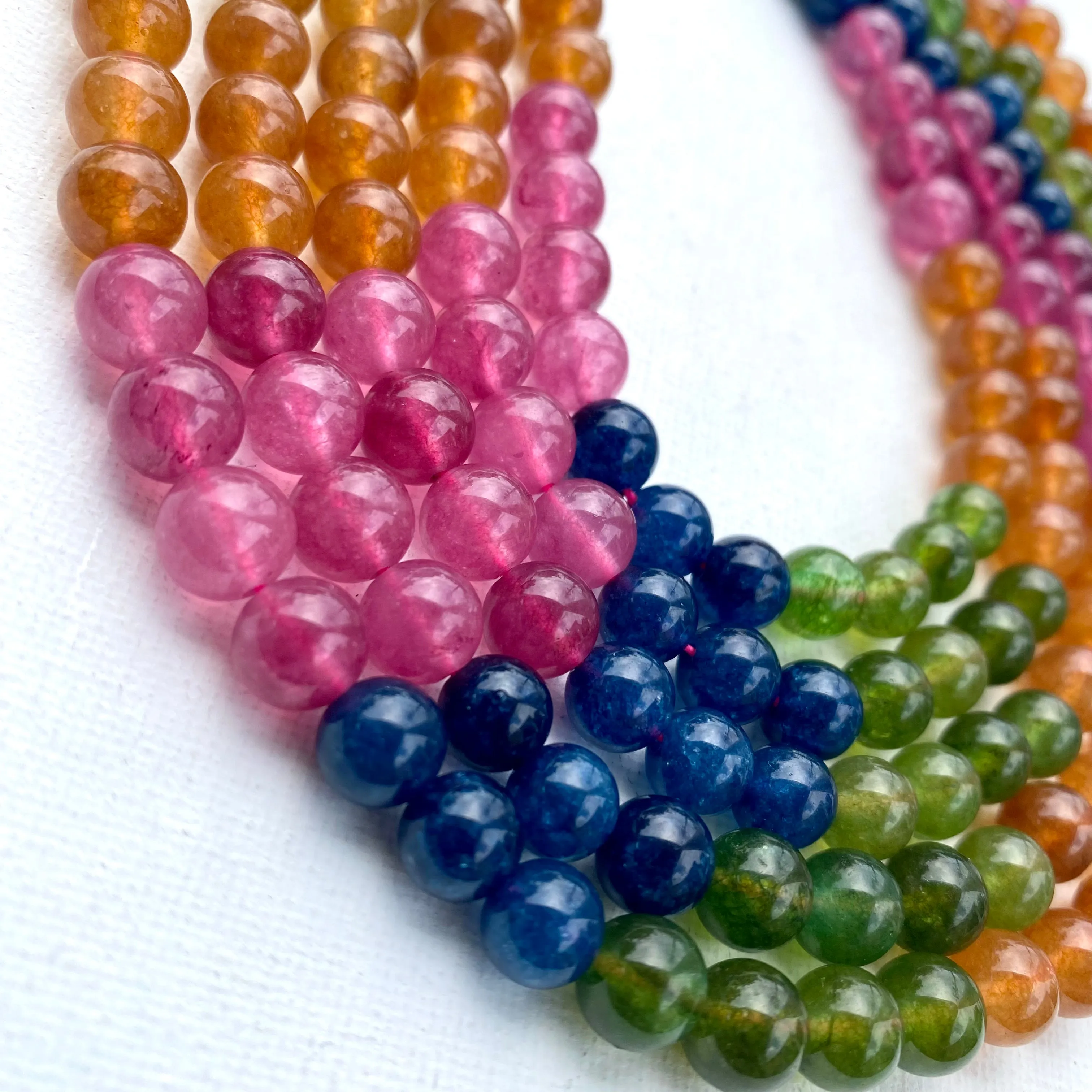 Dyed Quartz Strand 8mm