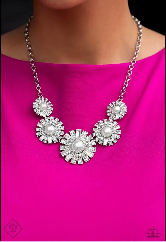 Gatsby Gallery - White Necklace