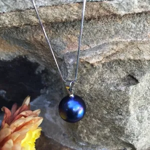 Large dark blue single mother pearl silver chain