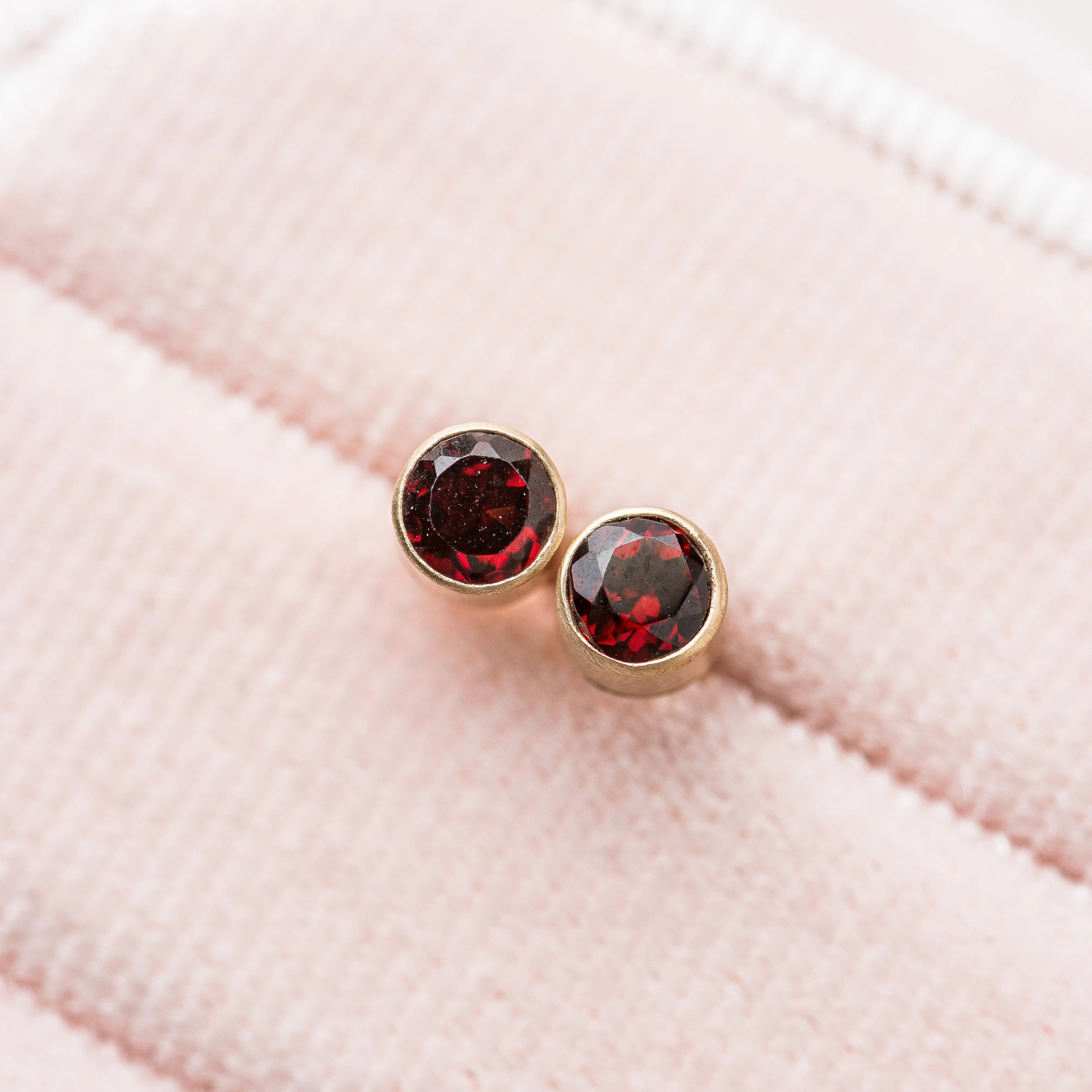 Red Garnet Stud Earrings in 14k Gold, 4mm