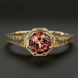 RED TOURMALINE SOLITAIRE RING VINTAGE STYLE 14k YELLOW GOLD FLORAL COCKTAIL