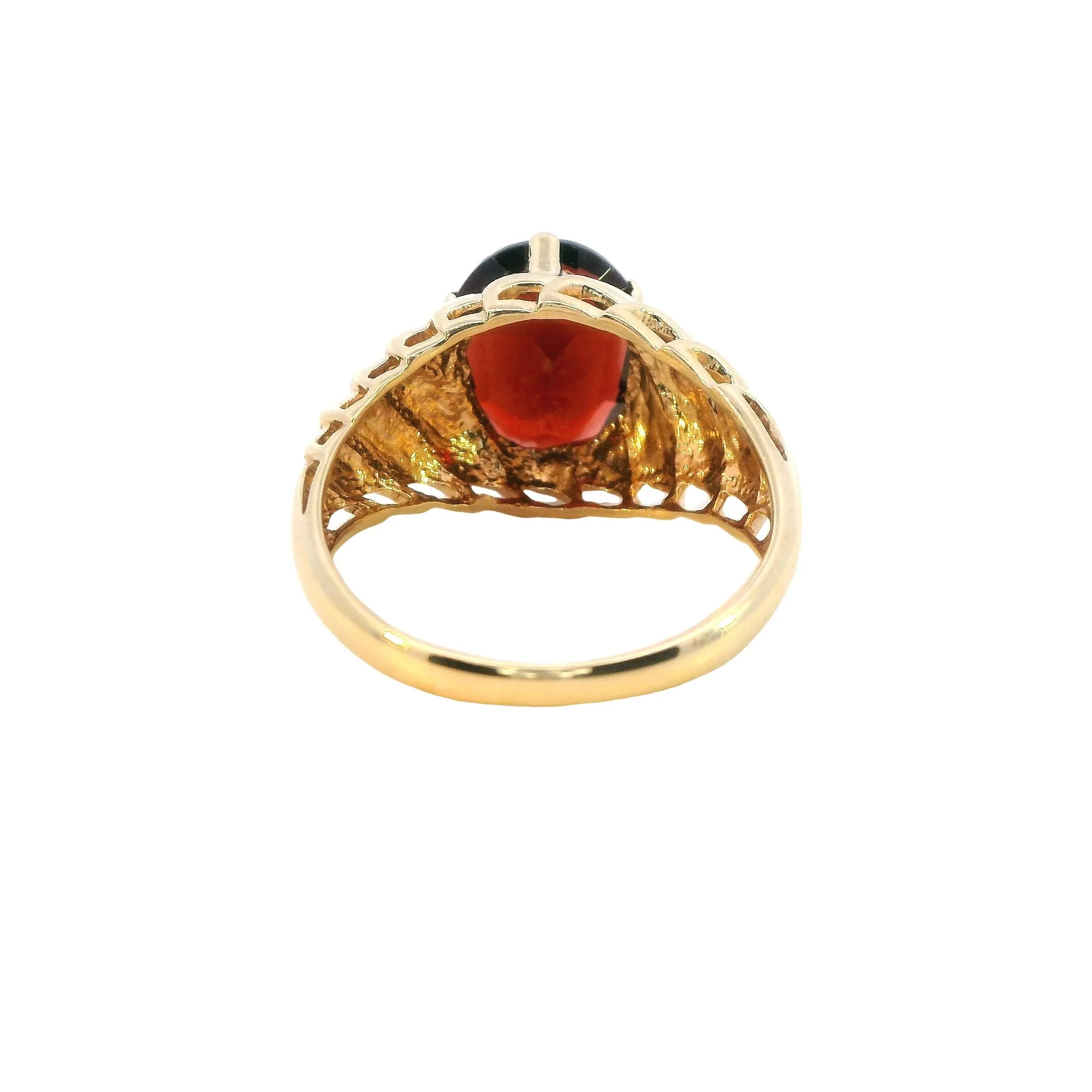 Regal 9ct Yellow Gold Single Stone Garnet Ring