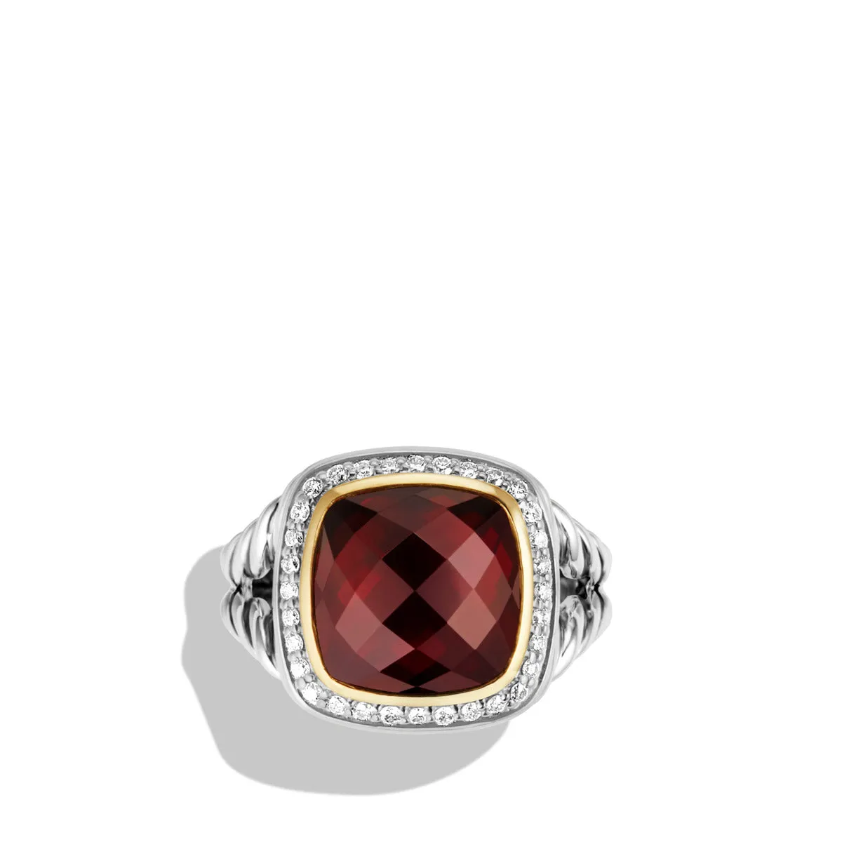 Ring with Garnet and Diamonds with 18K Gold