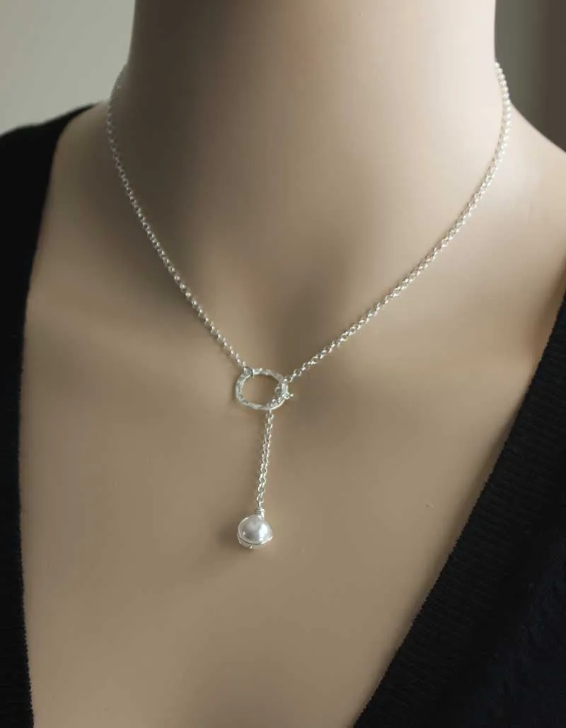 Swarovski pearl lariat - white