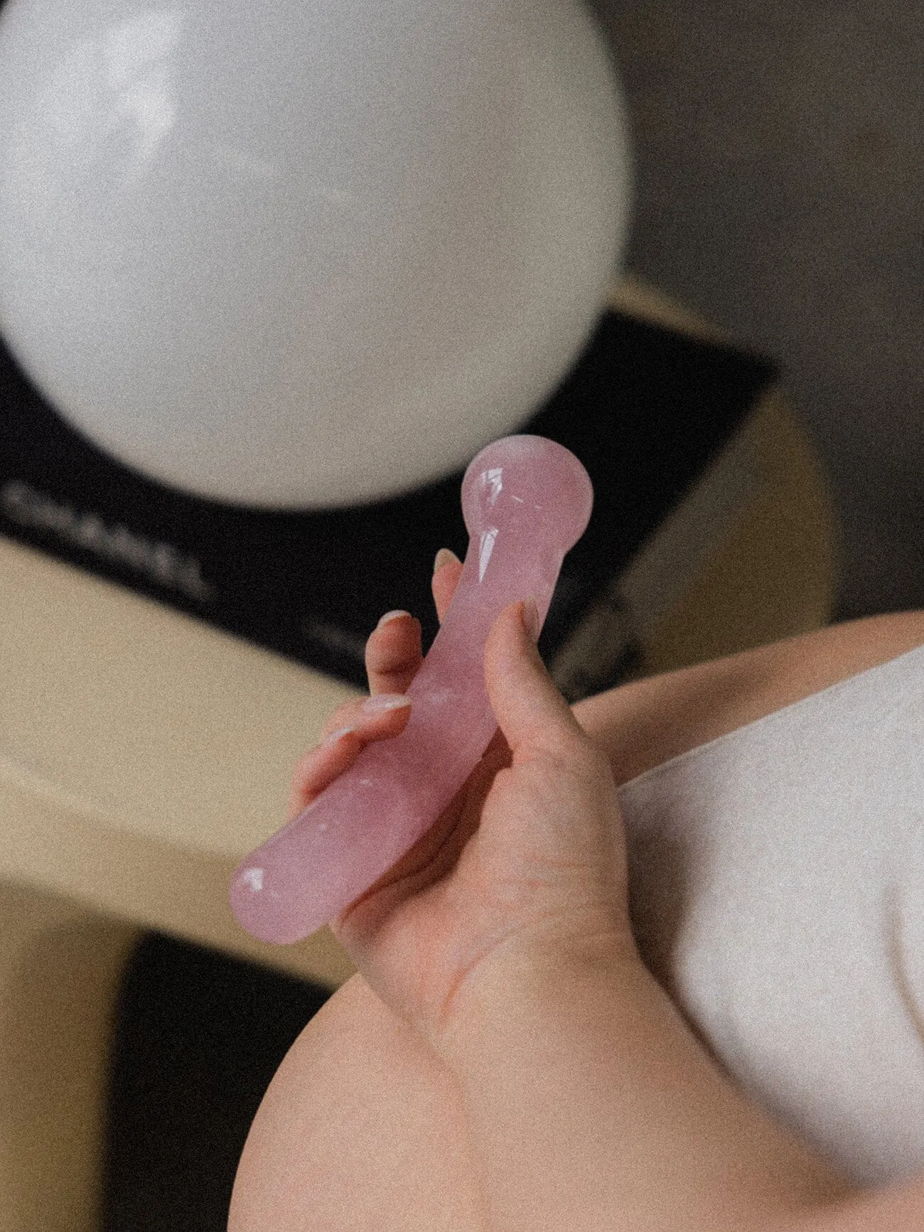 The Juliet Pleasure Wand Rose Quartz Curve - Rose