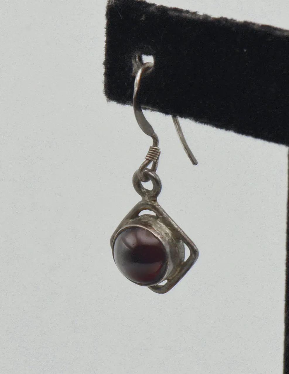 UNMATCHED Vintage Beautiful Red Garnet Cabochon Sterling Silver Dangle Earring