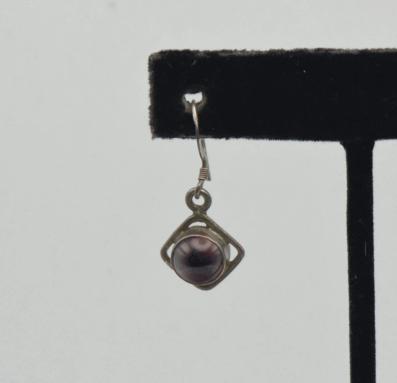 UNMATCHED Vintage Beautiful Red Garnet Cabochon Sterling Silver Dangle Earring