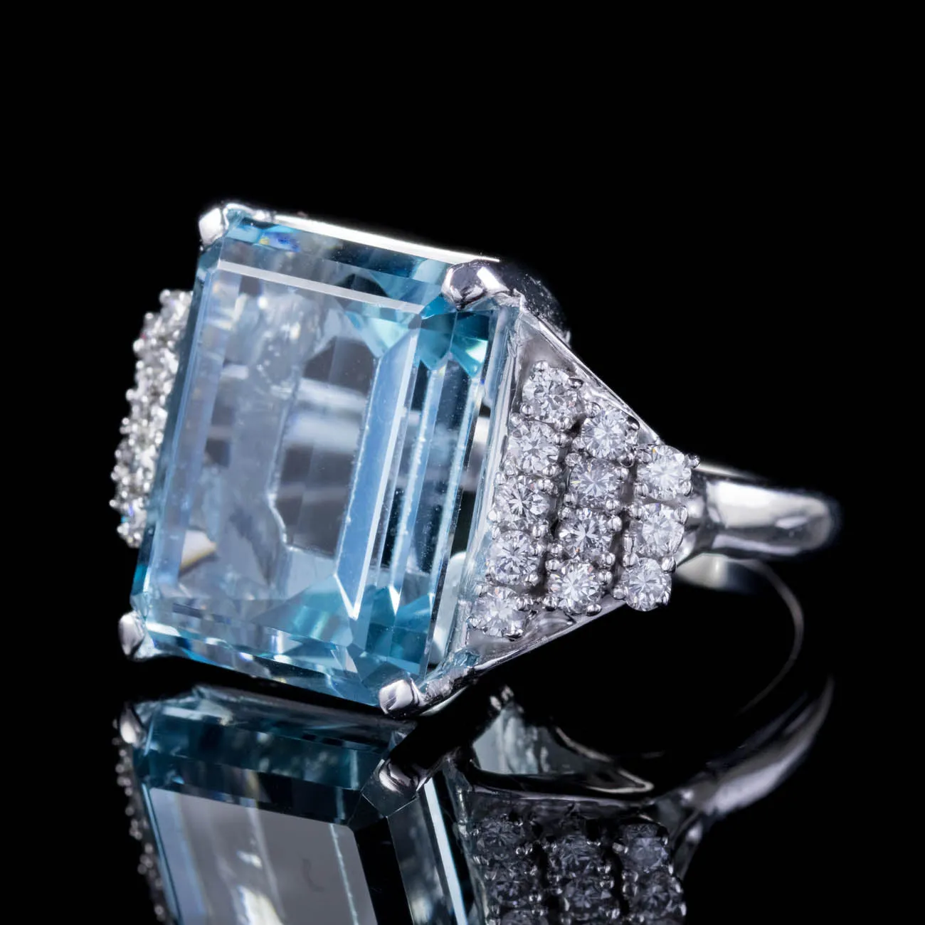 Vintage Aquamarine Diamond Cocktail Ring 15ct Aqua