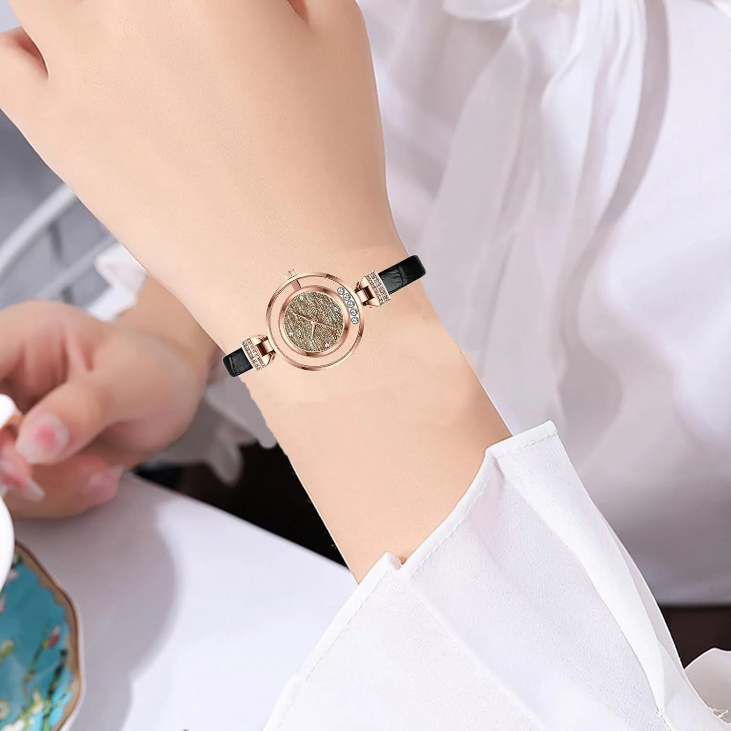 Women's Fashionable and Elegant Dress, Leather Analog Quartz Luxury Watch