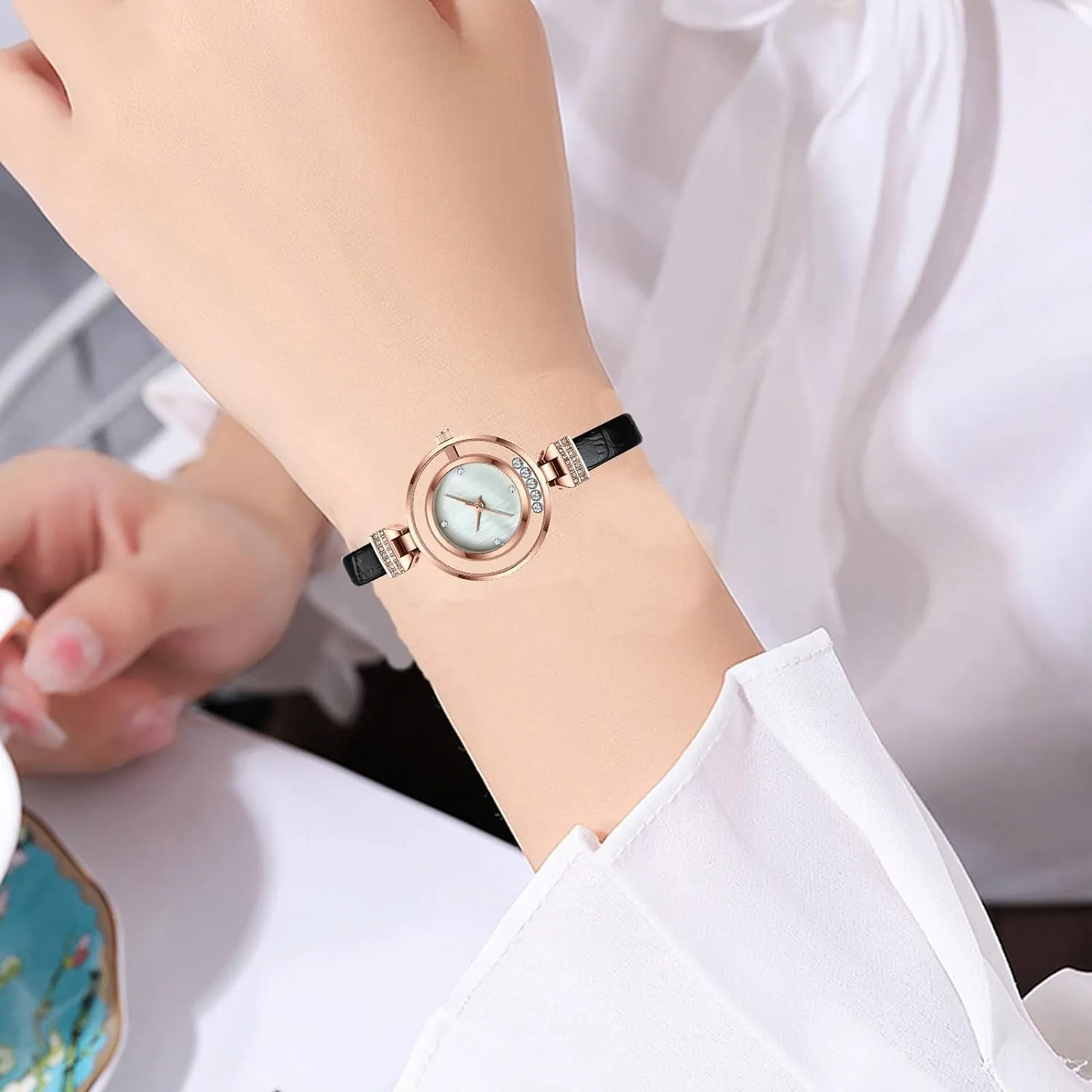 Women's Fashionable and Elegant Dress, Leather Analog Quartz Luxury Watch